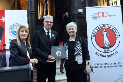 'Harem’den Cumhuriyet’e' sergisi Mudanya'da açıldı