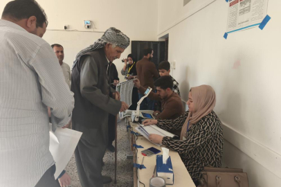 Irak halkı sandık başında