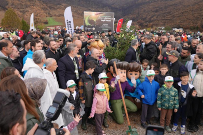 Gürsu tek yürek oldu, binlerce fidanla doldu