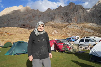 73 yaşındaki dağcı gençlere taş çıkartıyor