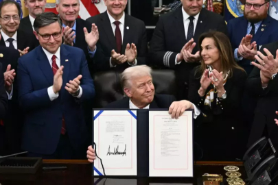 ABD’de hükümet 43 günün ardından açıldı