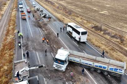 Aynı yolda 2 kaza: 1 ölü, 2 yaralı