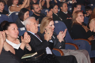 Bursa'da Karagöz Kukla ve Gölge Oyunları'na renkli açılış