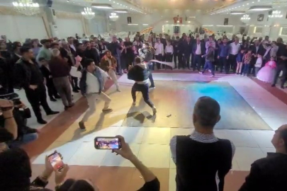 Düğünde acı veren oyun