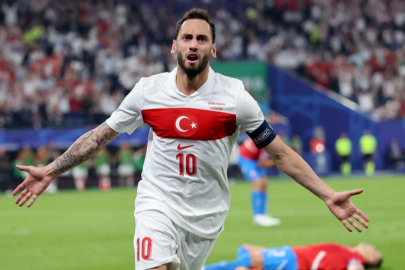 Hakan Çalhanoğlu aday kadrodan çıkartıldı
