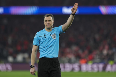 İspanya - Türkiye maçını Felix Zwayer yönetecek