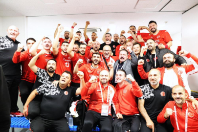 Milliler, Tokyo'da yollarına kayıpsız devam ediyor