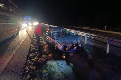 Otostopla bindiği araç mezarı oldu: 1 ölü, 2 yaralı