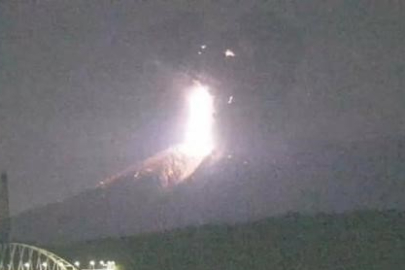 Sakurajima Yanardağı’nda patlama