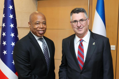 Başkan Adams, Cumhurbaşkanı Herzog ile görüştü