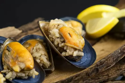 Bursa'da yedikleri midyeden zehirlendiler