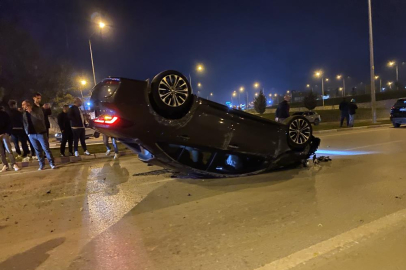 Bursa'da kaza yapan araç takla attı: 2 yaralı