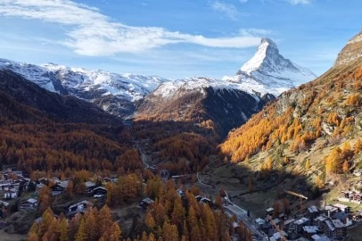 Alp Dağları'nın zirvesinde masal gibi görüntüler