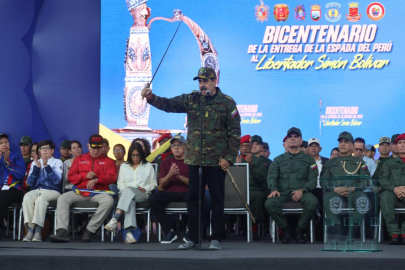 Maduro kılıcını çekti: Gerekirse canımızı feda ederiz
