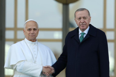 Cumhurbaşkanı Erdoğan, Papa 14. Leo’yu resmi törenle karşıladı