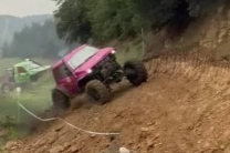 Bursa'da off-road aracı takla attı