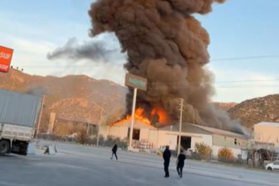 Mermer fabrikasında korkunç yangın