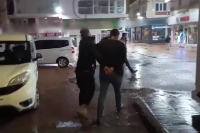 Kendi yaptığı gizli odada saklandı, polisten kaçamadı