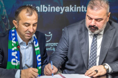 Recep Uçar, Çaykur Rizespor'a 1.5 yıllık imza attı