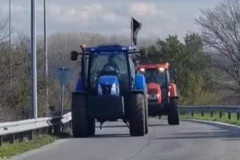 Yunan çiftçilerin eylemleri devam ediyor