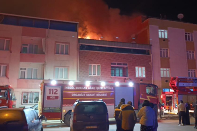 Bursa'da iki katlı evde çatı yangını paniğe neden oldu