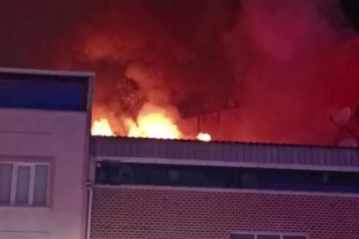 Bursa'da iki katlı evde çatı yangını paniğe neden oldu