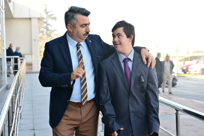 Yıldırım ‘engelleri’ sevgi ile aşıyor