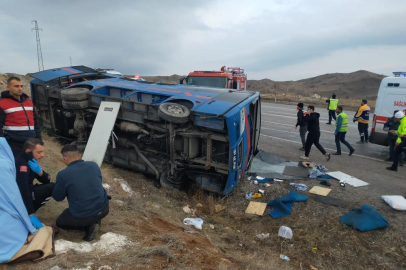 Cezaevi nakil aracı devrildi: 9 yaralı