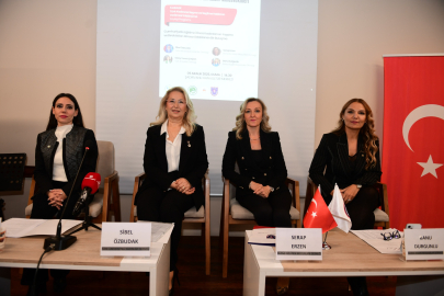 Osmangazi'de ‘Cumhuriyetin Çalıkuşları’ paneli