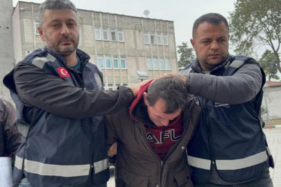 Üvey oğlunu bıçaklayarak öldürdü