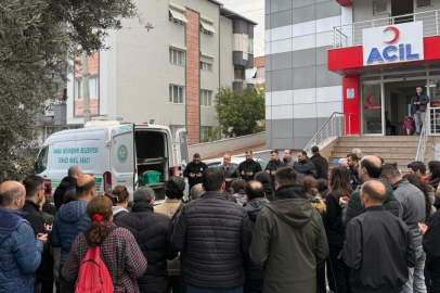 Ameliyat yaptığı sırada kalp krizi geçirdi