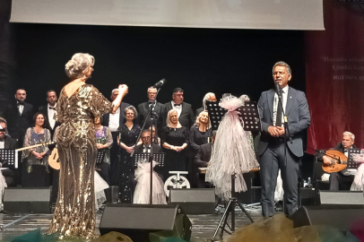 Başkan Deviren'e alkış yağmuru