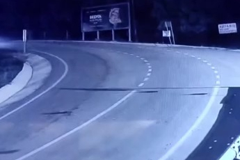 Uludağ yolu buz pistine döndü