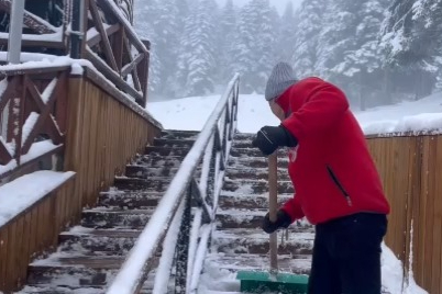 Uludağ'daki kar otelleri harekete geçirdi