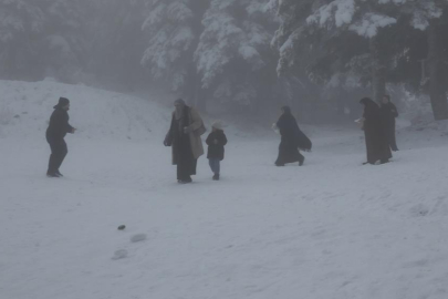 Uludağ'da göz gözü görmüyor