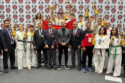 Avrupa’da Yıldırım rüzgarı