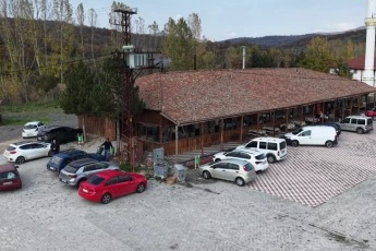 Bin yıllık yemek kültürünü 400 yıllık hana taşıdılar