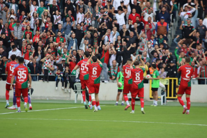 İzmir derbisinde Karşıyaka'nın konuğu Bornova 1877