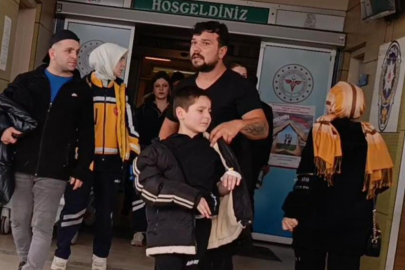 Bursa’da nacakla oynayan çocuğun parmağı kopma noktasına geldi