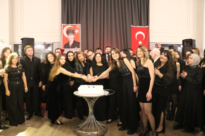 Mimarlar geleneksel baloda buluştu