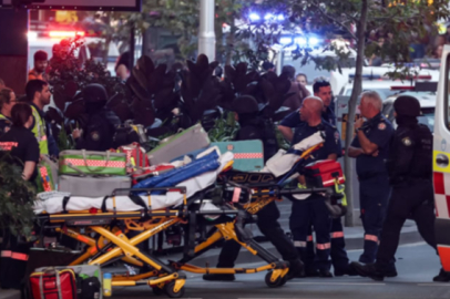 Plajda silahlı saldırı: 10 ölü