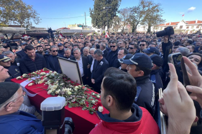 Manisa, ilk kadın başkanına ağladı