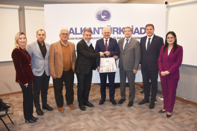 BALKANTÜRKSİAD eğitim programlarını sürdürüyor