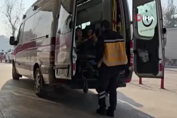 İnegöl’de işçi elini tahtaya çaktı