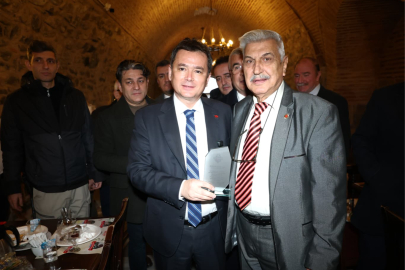 Başkan Aydın müjdeyi verdi: Arap Şükrü Sokağı yenilendi