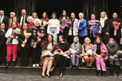 ‘Kadınlar Konuşursa’ oyununa büyük ilgi