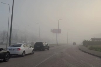 Bursa - Balıkesir yolunda yoğun sis etkili oldu