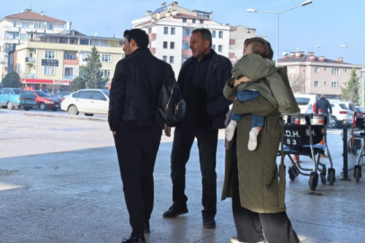 Bursa'da bebeğin akciğerine fıstık kaçtı