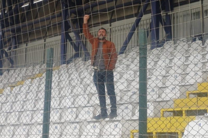 600 kilometre yol gidip takımını tek başına destekledi