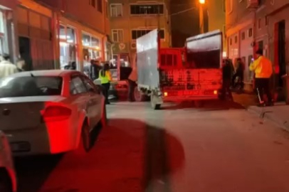 Bursa'da alkollü sürücü, kamyonet ile 3 araca çarptı